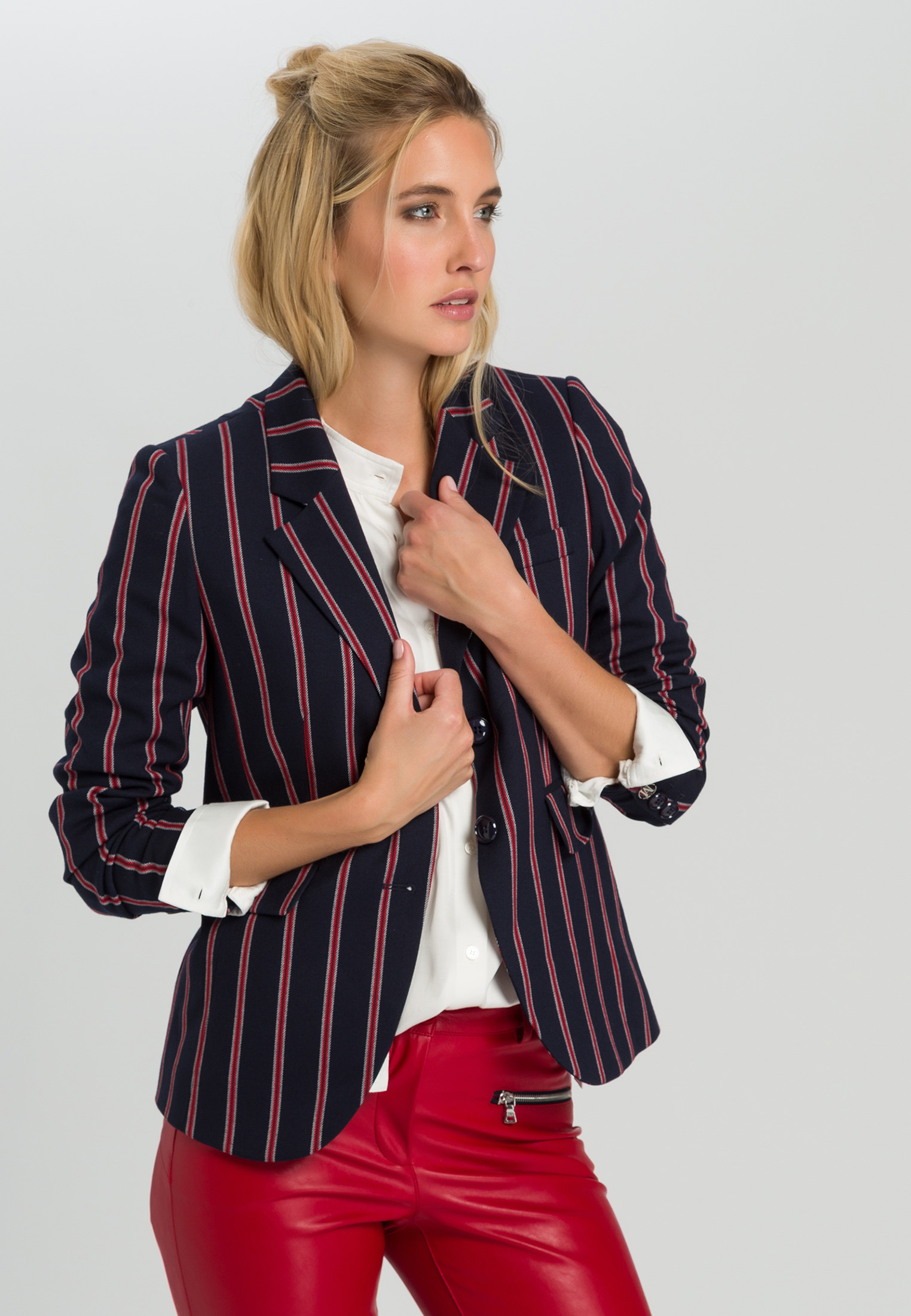 Blazer In marking strips | Blazer & Jackets | Fashion